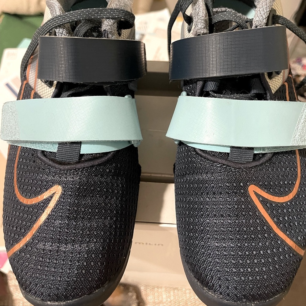 Nike weightlifting sneakers